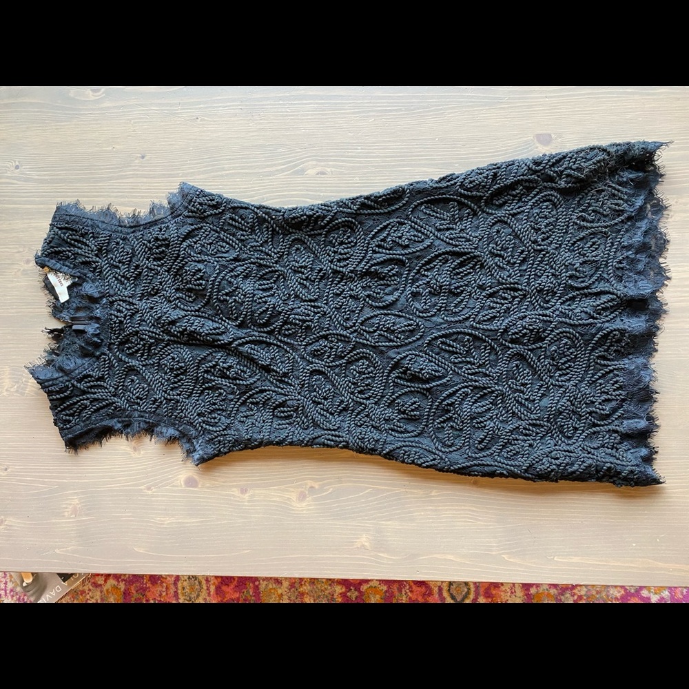 Sans Souci. Black lace textured dress. Size Large.